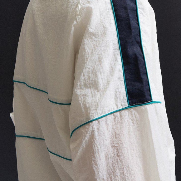 NWT! Urban Outfitters Wind Breaker! - Picture 2 of 6